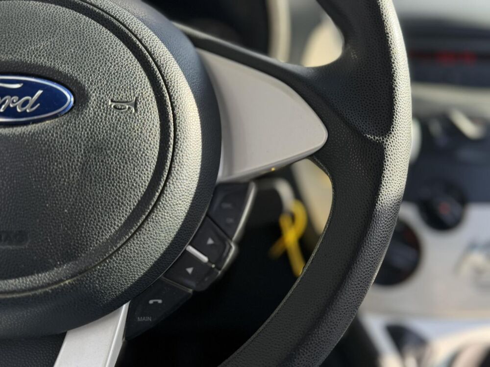 Ka 1.2i 69 Trend Avec Climatisation et Vitres Electriques 2014 occasion 35300 Foug&egrave;res