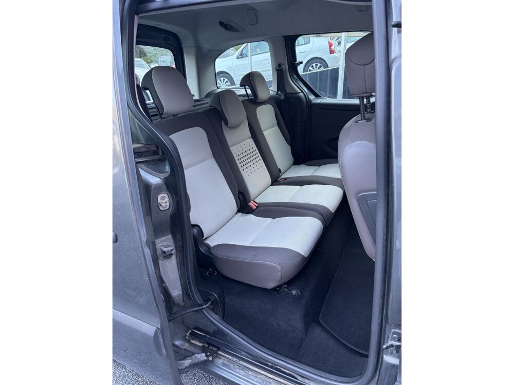 Berlingo 1.6 HDi - 100ch boite auto ETG6 / 2015 / suivi d\'entretien 2015 occasion 30260 Orthoux-S&eacute;rignac-Quilhan