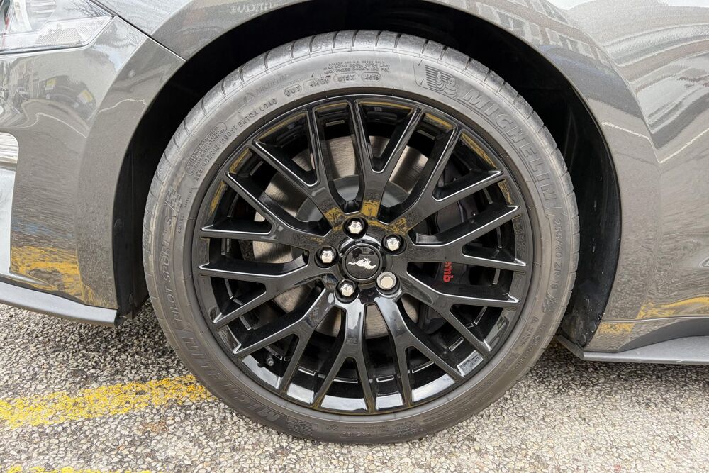 Mustang 5.0 V8 450 ceramique + echappement - cabriolet gt 2019 occasion 78760 Jouars-Pontchartrain