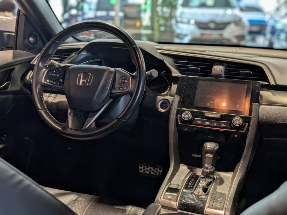 Civic 1.5 i-VTEC 182 ch CVT Prestige - SIEGES CHAUFFANTS - TOIT OU 2018 occasion 25300 Pontarlier