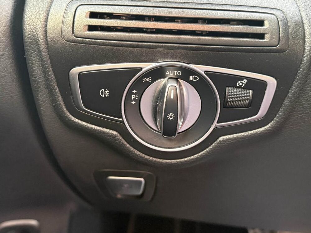Classe GLC Coup&eacute; 300 de + Hybrid EQ Power - BVA 9G-Tronic AMG Line 4-Ma 2021 occasion 19100 Brive-la-Gaillarde