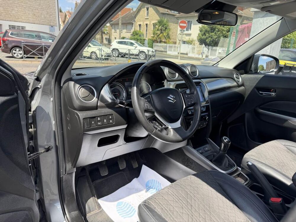 Vitara 1.0 Boosterjet Privil&egrave;ge gps + clim + camera AR 2019 occasion 19100 Brive-la-Gaillarde