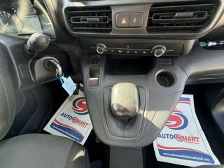 Berlingo 1.5 BlueHDI - 100 Fourgon M Driver 650 kg TVA RECUPERABLE + 2022 occasion 19100 Brive-la-Gaillarde