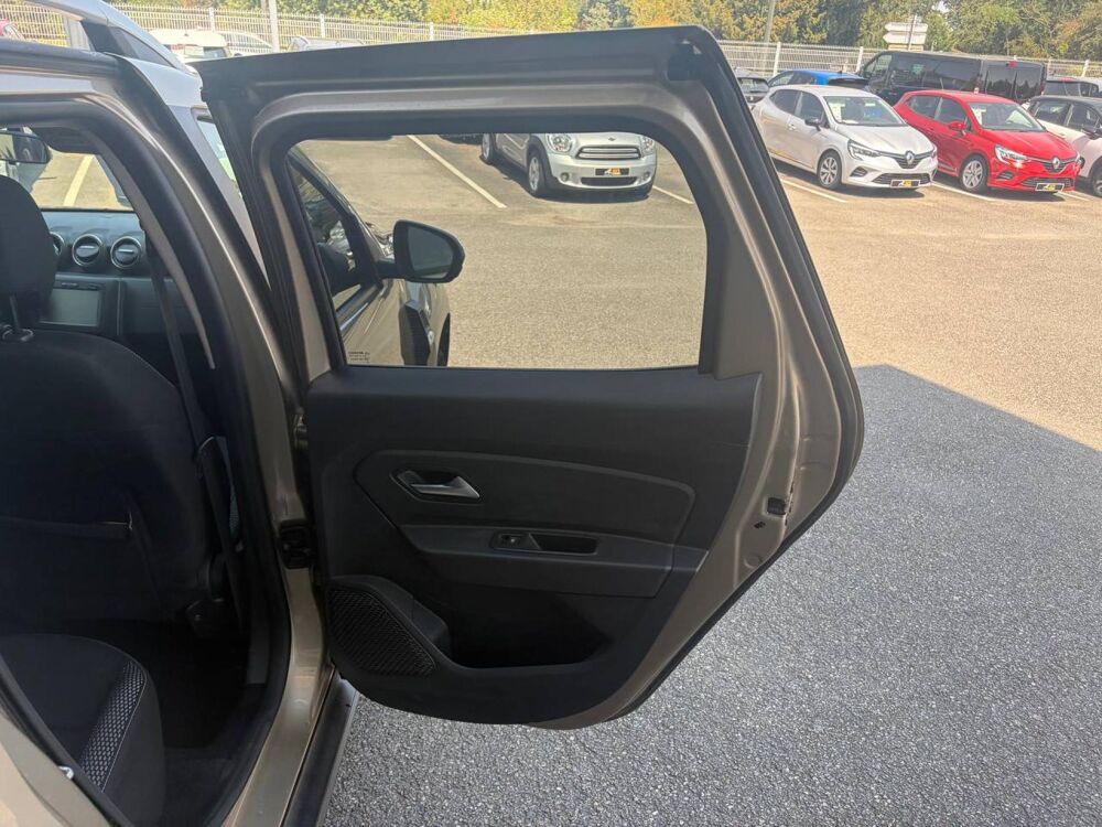 Duster 1.5 Blue dCi 115 II Prestige 4X2, attelage, cam&eacute;ra de recul 2020 occasion 31660 Bessi&egrave;res