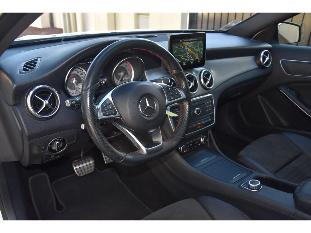 Classe GLA GLA 220 d - BV 7G-DCT - BM X156 Fascination 4-Matic PHASE 1 2016 occasion 06250 Mougins