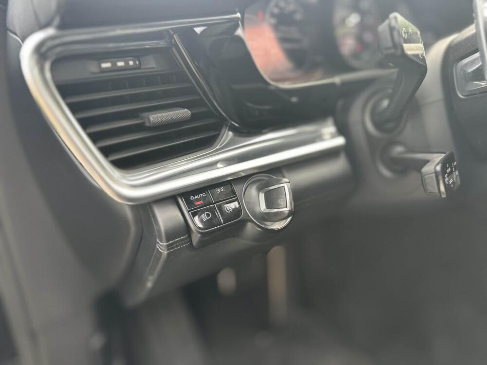 Panamera V6 4 E-HYBRID 462 PDK - TOIT PANO - ROUES ARRIERE DIRECTRICE 2017 occasion 13760 Saint-Cannat
