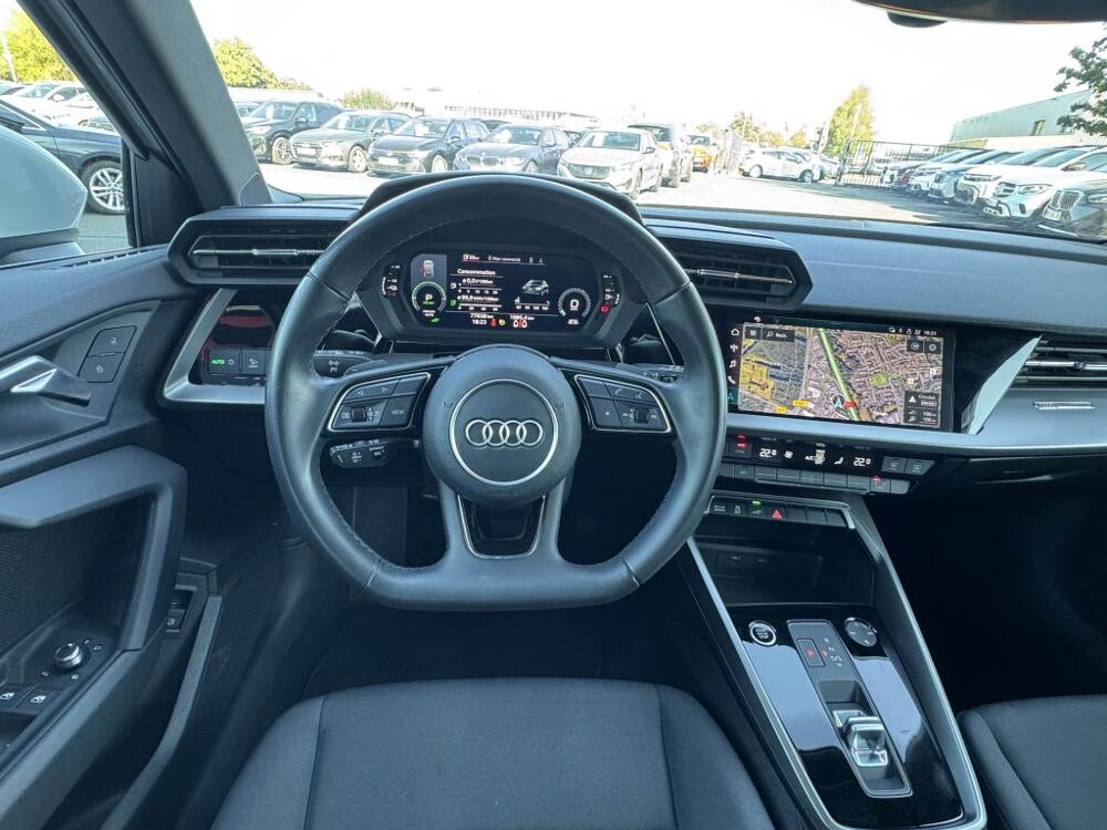 A3 SPORTBACK BUSINESS LINE 40 TFSI E - 204ch S-Tronic 6 2022 occasion 44700 Orvault