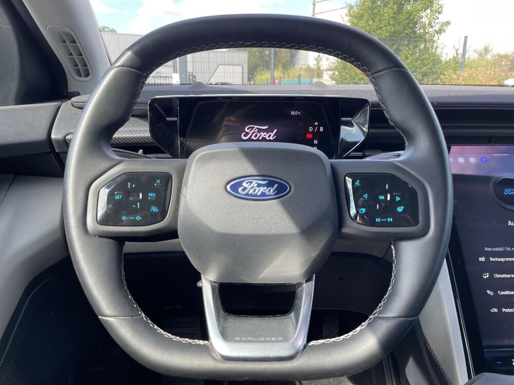 Explorer 170 standard range 77kwh pack premium rwd 2025 occasion 85150 Les Achards