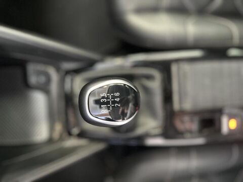 C4 1.2 PURETECH 130 SHINE START-STOP- GARANTIE 12 MOIS 2021 occasion 16000 Angoul&ecirc;me