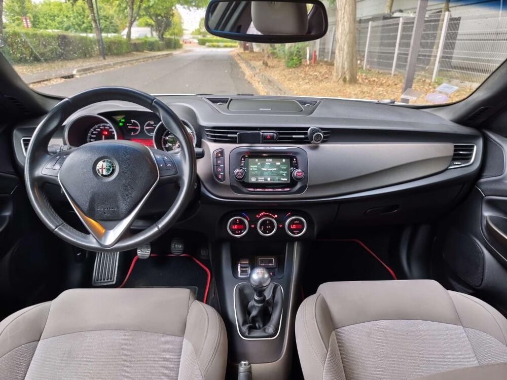 Giulietta 1.4 T-jet - 120 S/S BERLINE Distinctive 2015 occasion 77185 Lognes