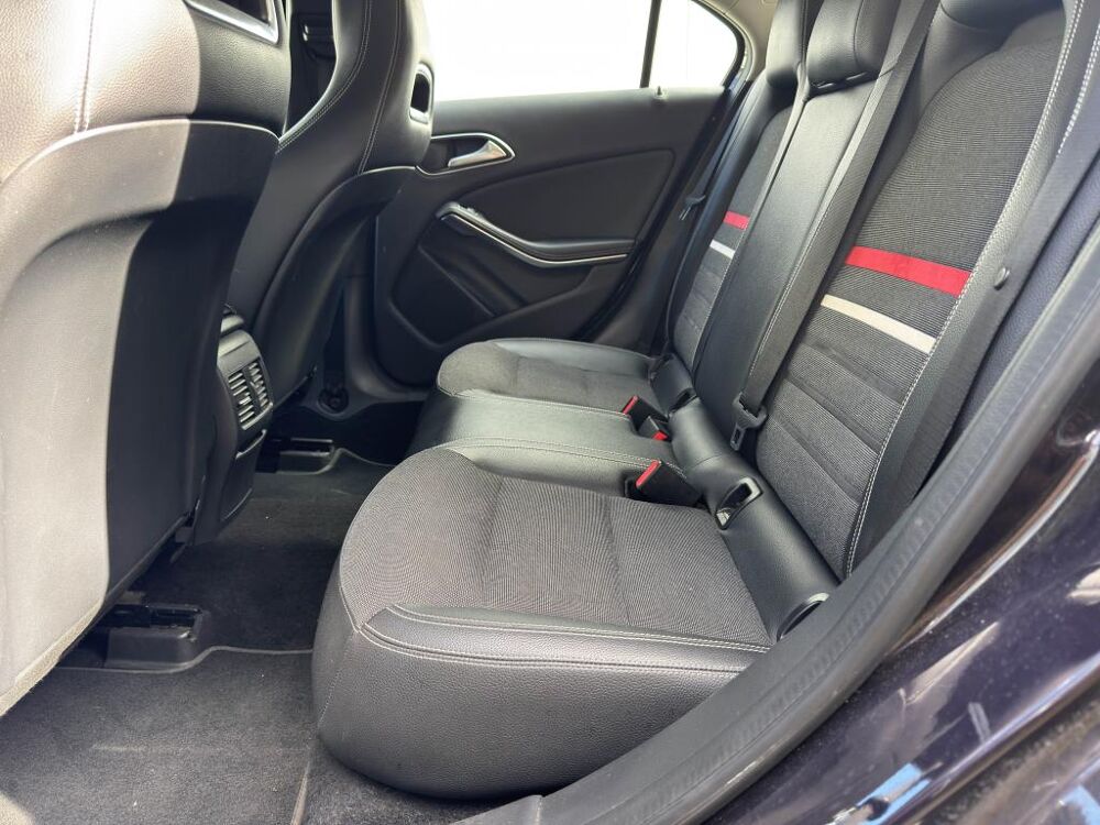 Classe A A 180 CDI FAP BlueEfficiency BERLINE - BM 176 Inspiration 2013 occasion 77185 Lognes
