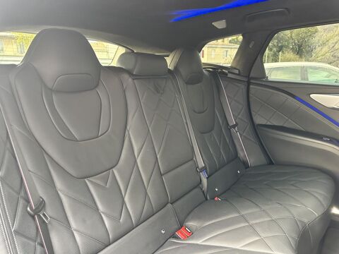 XM 4.4i V8 - BVA Sport G09 . 2023 occasion 33450 Montussan