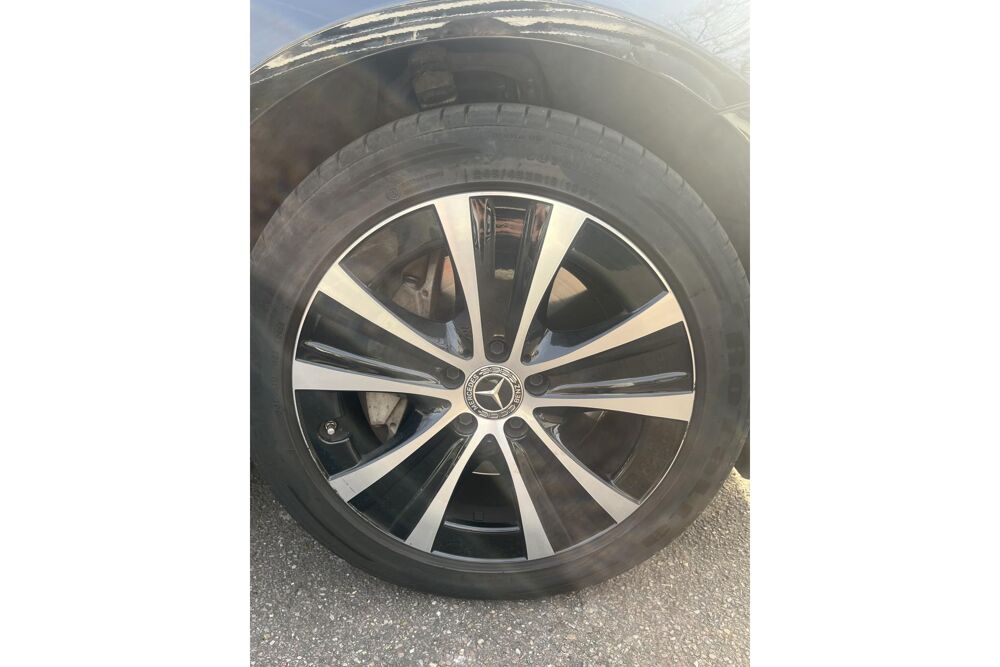 Classe E E 300 hybride - eq power - 4Matic - affichage tete haute - 2021 occasion 78760 Jouars-Pontchartrain