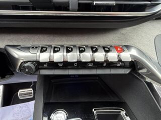 3008 Hybrid4 - 300 - BV e-EAT8 GT GPS + CAMERA AR + CARPLAY + CLI 2021 occasion 19100 Brive-la-Gaillarde