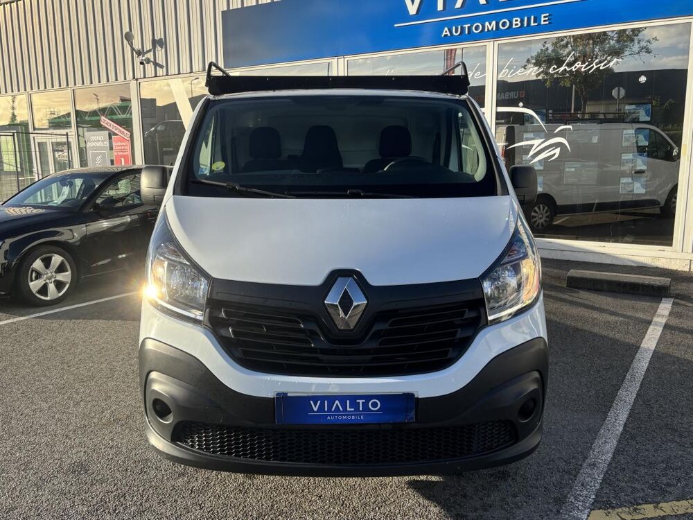 Trafic L2H1 1300 Kg 1.6 dCi 125 Grand Confort CARPLAY GALLERIE 2018 occasion 49070 Beaucouz&eacute;