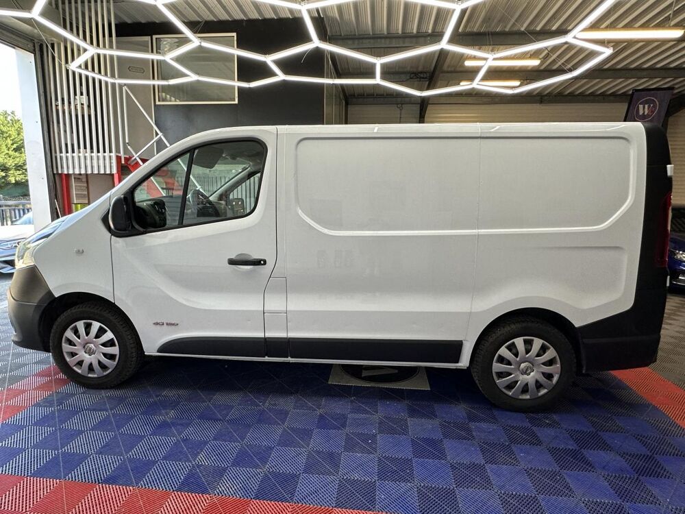 NV300 Visia 2.8t L1H1 1.6 dCi - 95 FOURGON Fourgon L1H1 PHASE 1 2016 occasion 33370 Artigues-pr&egrave;s-Bordeaux
