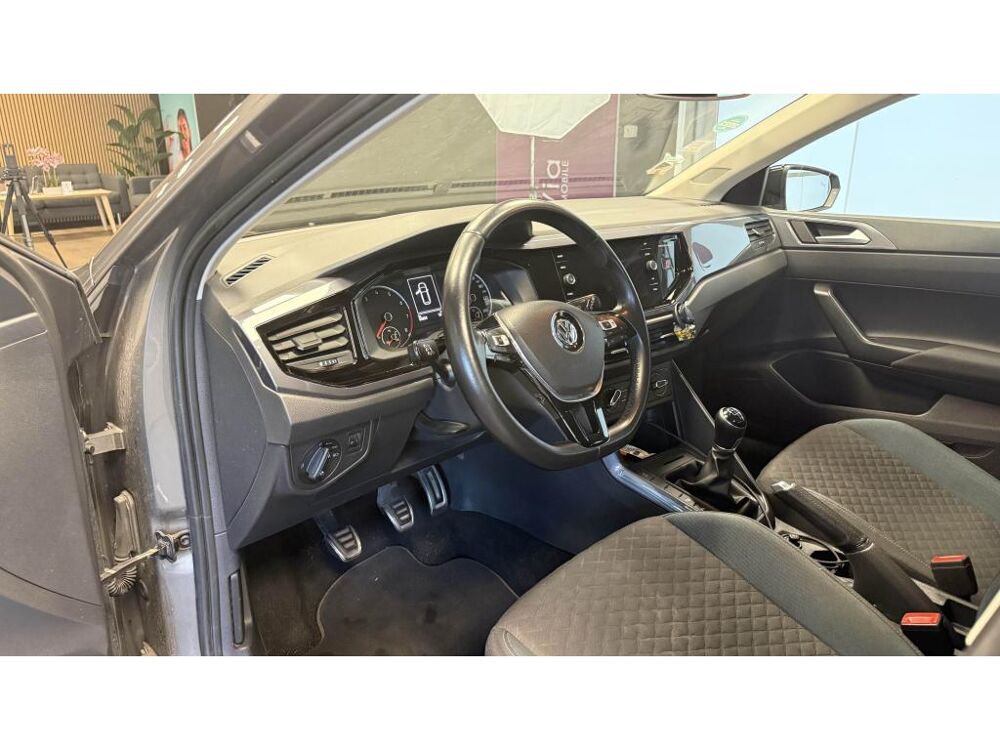 Polo 6 1.0 80 CH - IQ.Drive - 2019 - 1 &egrave;re main - Suivi Volkswage 2019 occasion 60740 Saint-Maximin