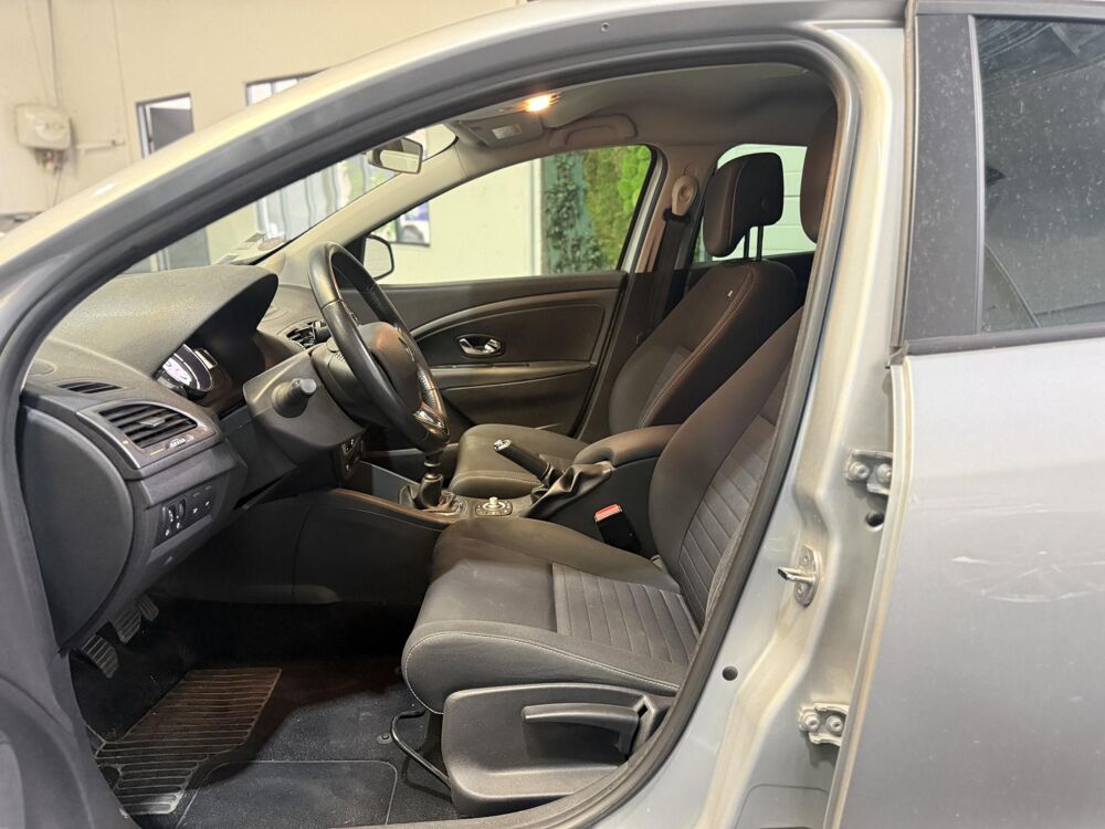 M&eacute;gane 1.2 Energy TCe - 115 Euro 6 Limited GARANTIE 12 MOIS 2015 occasion 94360 Bry-sur-Marne