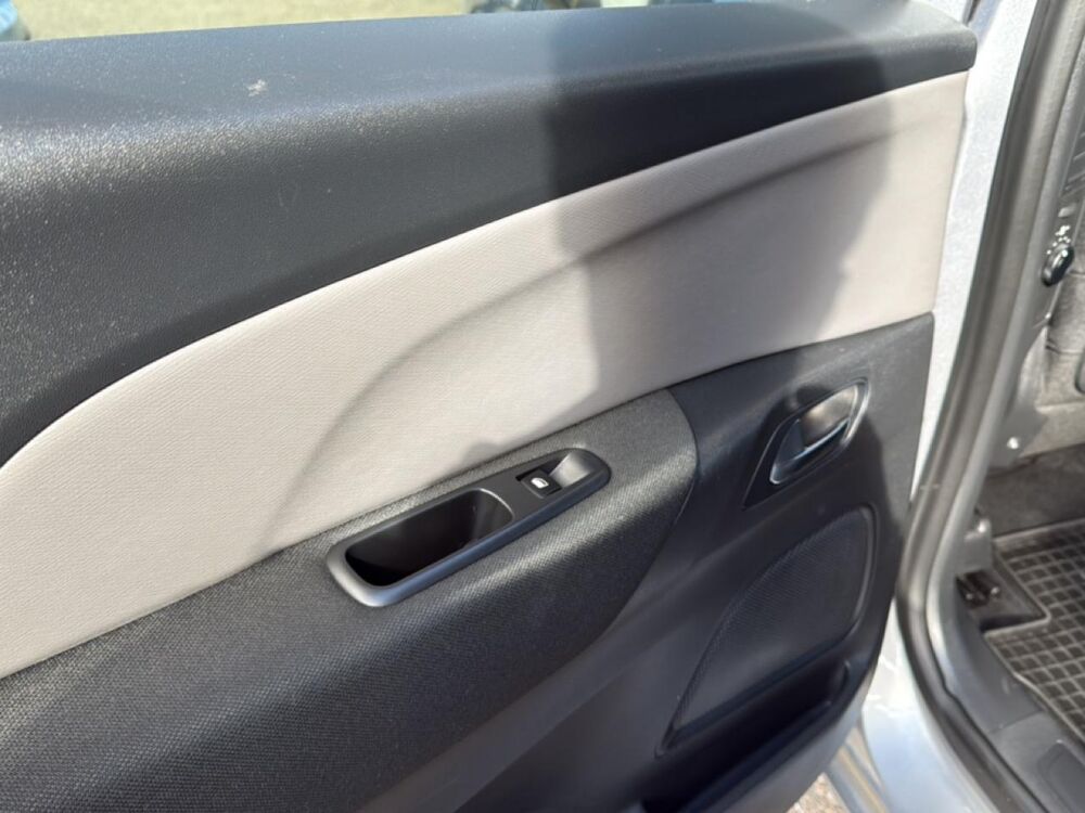 Grand C4 Spacetourer Puretech 130 feel eat8 2021 occasion 85150 Les Achards