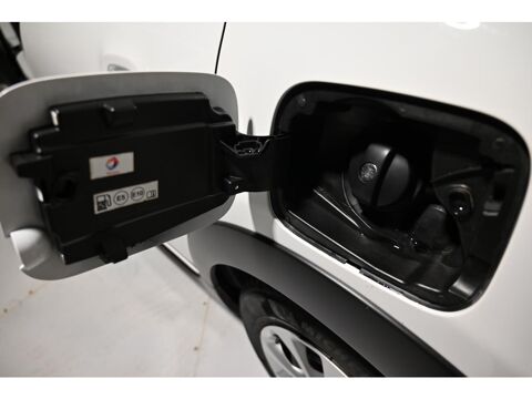 C3 1.2 PureTech 12V - 83 S&S 2016 BERLINE ENTREPRISE Feel Nav 2021 occasion 77100 Meaux