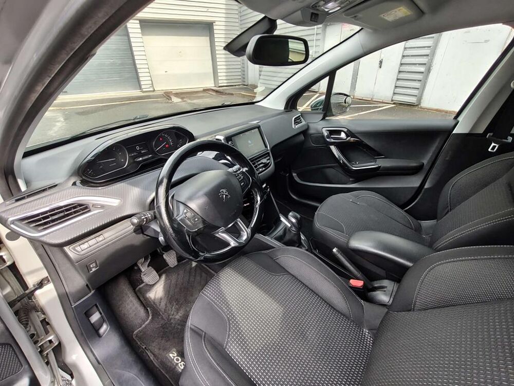 208 1.6 BlueHDi - 100CV BERLINE Allure Business 2018 occasion 77185 Lognes