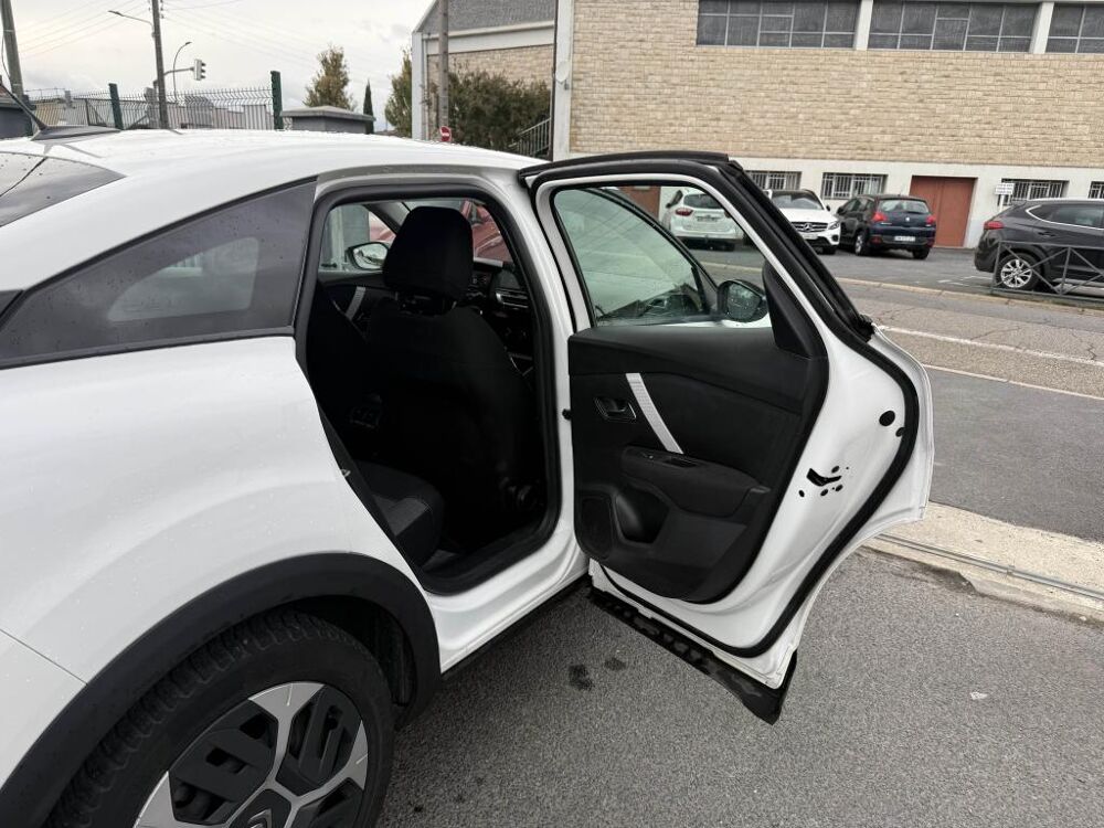 C4 1.5 BlueHDi - 110 S&S Feel Pack carplay + clim + radar AR 2022 occasion 19100 Brive-la-Gaillarde