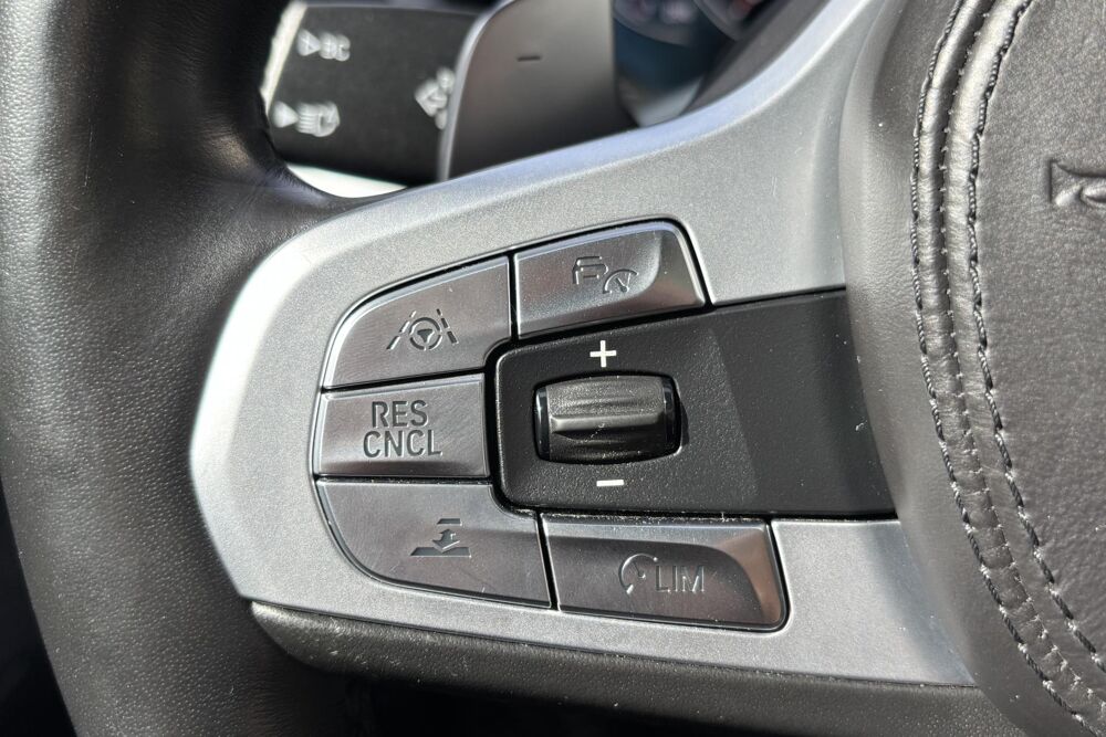 S&eacute;rie 7 730d M Sport xDrive Individual Black Fire - Rare & Sur&eacute;quip&eacute; 2019 occasion 78760 Jouars-Pontchartrain