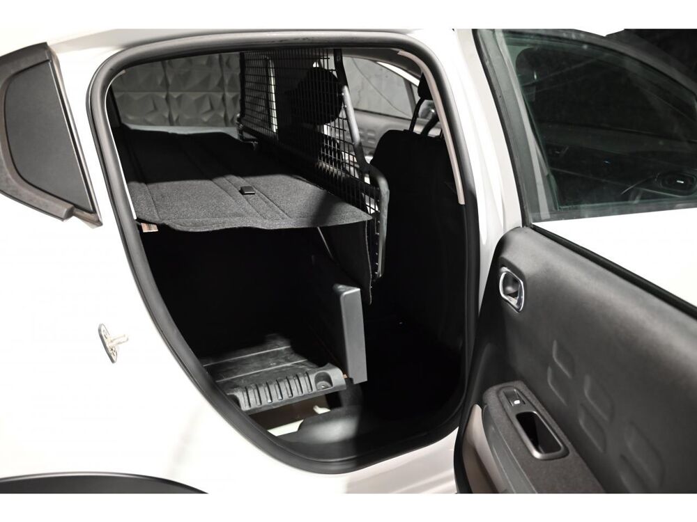 C3 1.2 PureTech 12V - 83 S&S 2016 BERLINE ENTREPRISE Feel Nav 2021 occasion 77100 Meaux