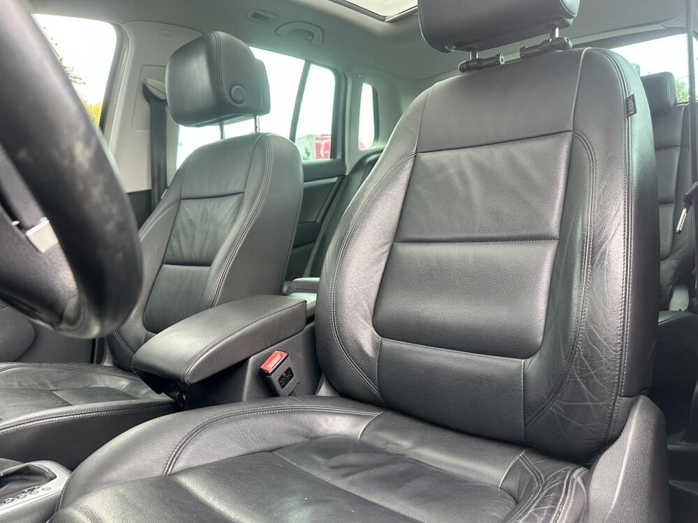 Tiguan 2.0 16V TDI BlueMotion - 140 -DSG7 Carat 4Motion PHASE 2- S 2014 occasion 33450 Montussan