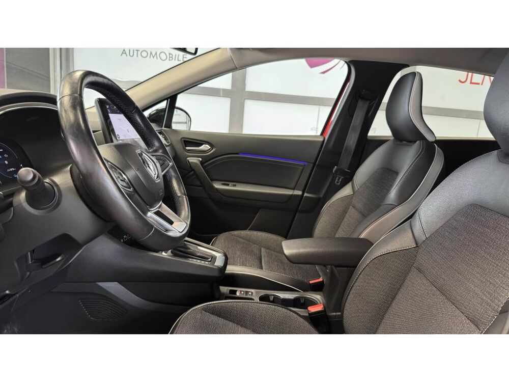 Captur 1.6 E-Tech 145 - Camera 360 - Volant Chauffant - Entretien 2024 occasion 60740 Saint-Maximin