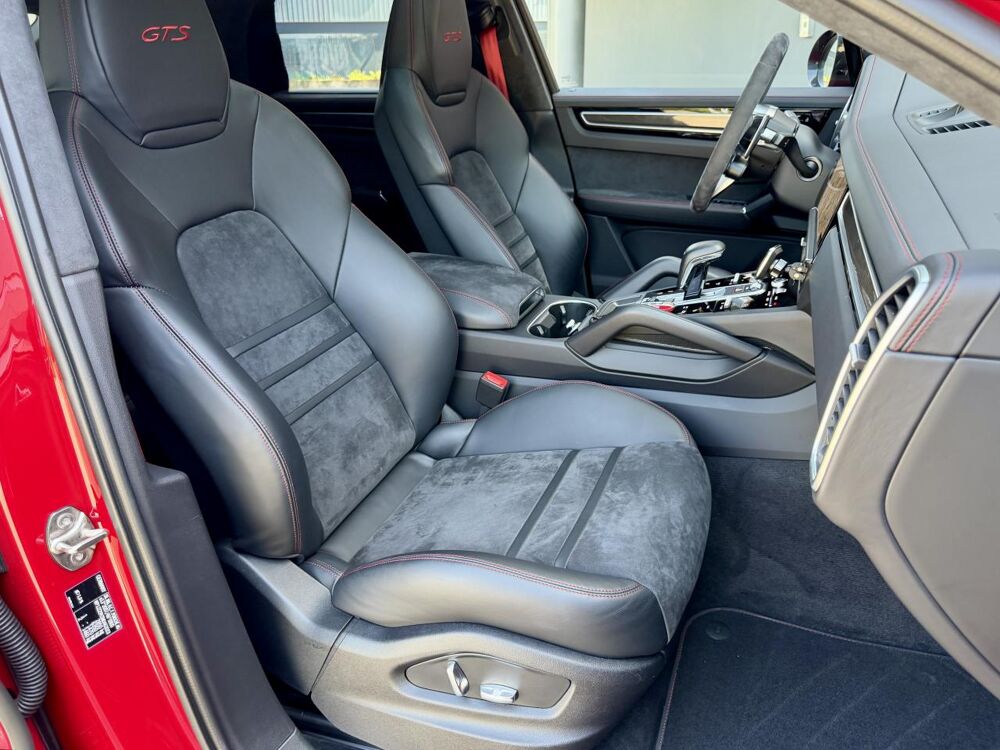 Cayenne GTS 4.0i V8 460 cv Tiptronic S Approved Mars 2027 2021 occasion 38330 Montbonnot-Saint-Martin