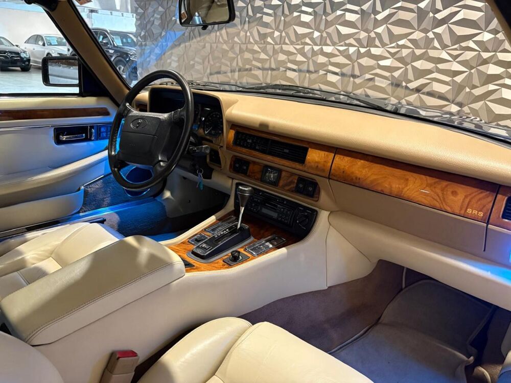XJS Cabriolet 4.0i - BVA CABRIOLET . PHASE 2 1995 occasion 78680 &Eacute;p&ocirc;ne