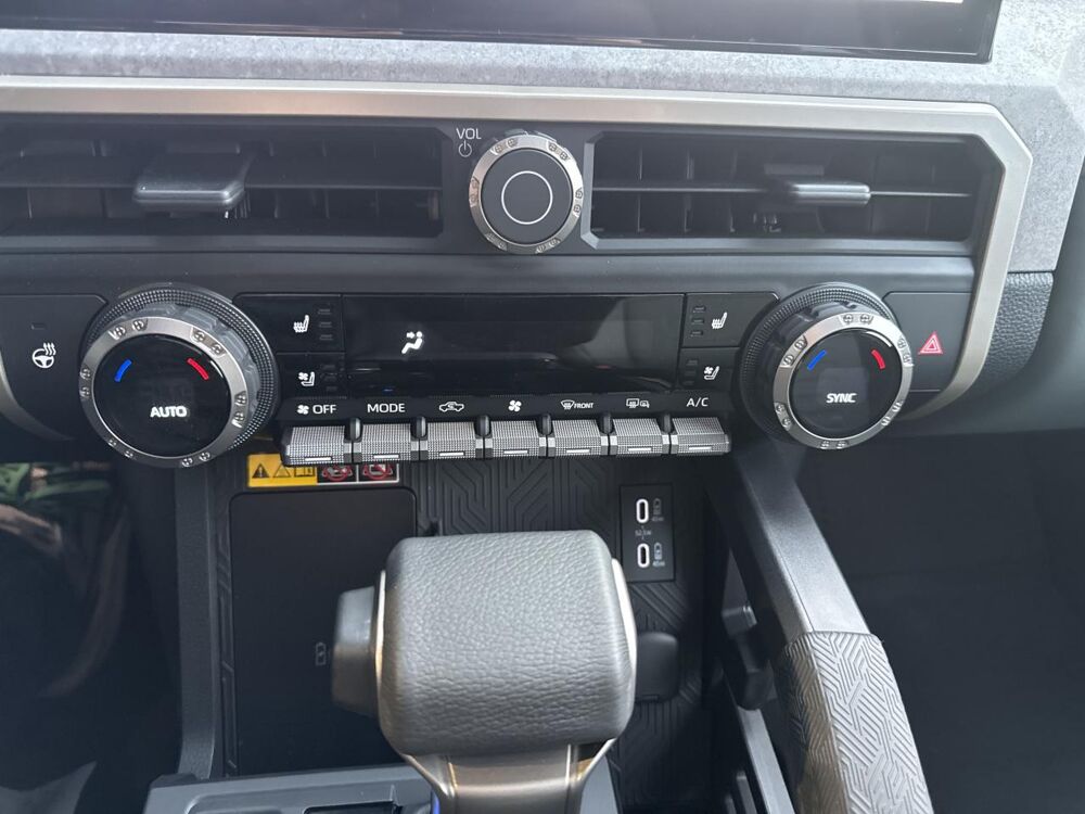 Divers 4X4 Double Cab Hybrid Trailhunter 2026 occasion 91830 Le Coudray-Montceaux