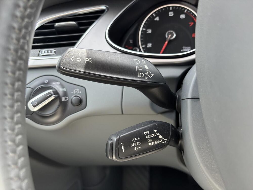A4 LIMOUSINE S LINE 1.8 TFSI 170 - BVA Multitronic - SUIVI COMP 2013 occasion 49070 Beaucouz&eacute;