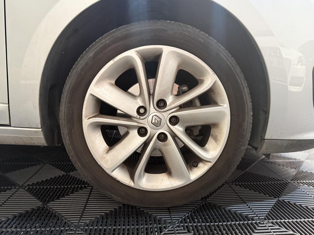 M&eacute;gane 1.2 Energy TCe - 115 Euro 6 Limited GARANTIE 12 MOIS 2015 occasion 94360 Bry-sur-Marne