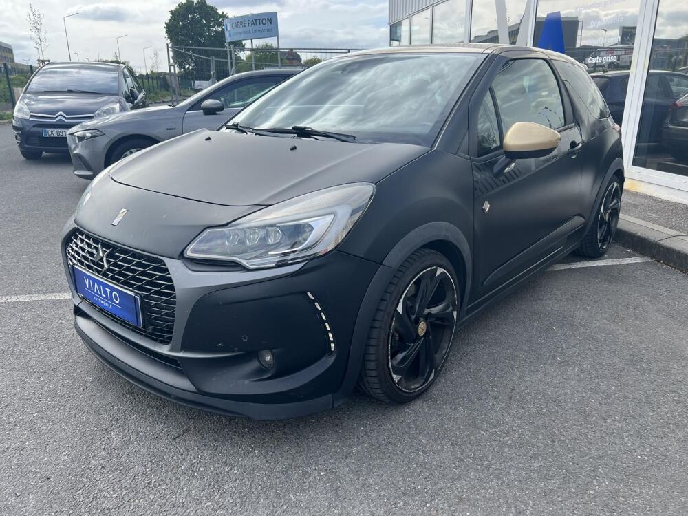 DS3 1.6 THP 208 CV 16V Performance Black Special 2016 occasion 49070 Beaucouz&eacute;