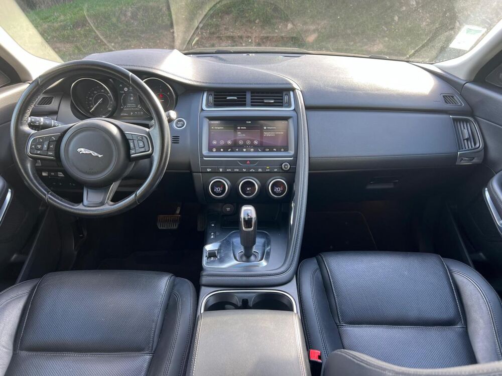 E-PACE 2.0 D150 150 S AWD BVA / TOIT PANORAMIQUE / HAYON ELECTRIQUE 2019 occasion 42170 Saint-Just-Saint-Rambert
