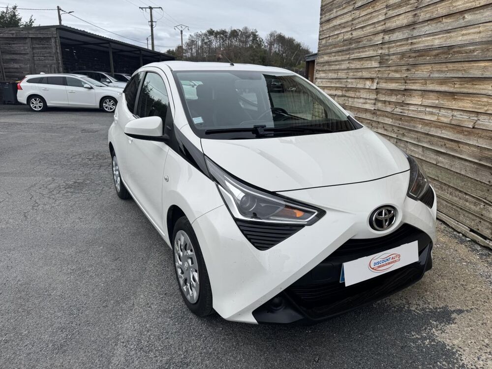 Aygo 1.0 VVT-i II 2014 x-play PHASE 2 2019 occasion 19100 Brive-la-Gaillarde