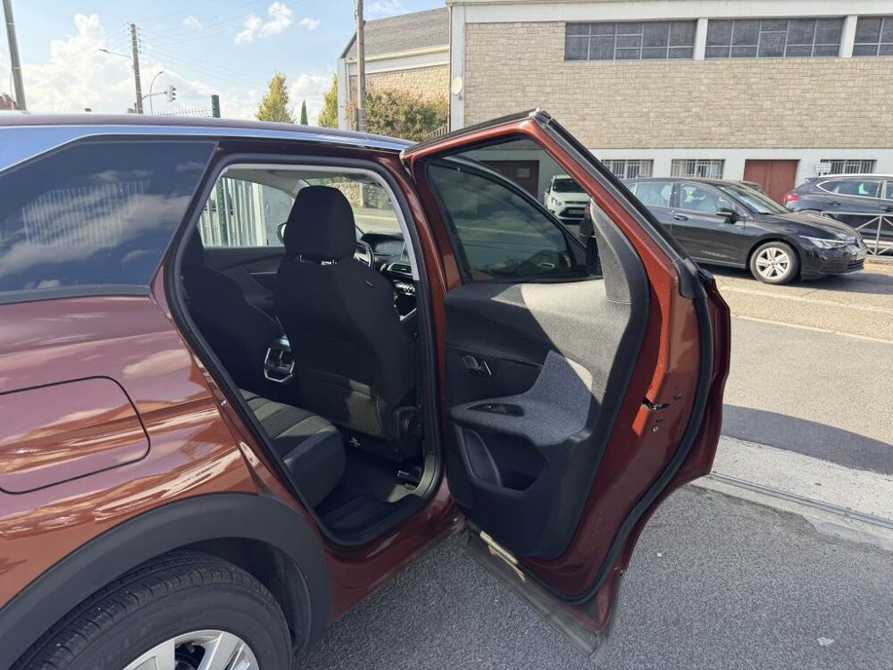 3008 1.5 BlueHDi S&S - 130 Active gps + clim + radar AR 2018 occasion 19100 Brive-la-Gaillarde