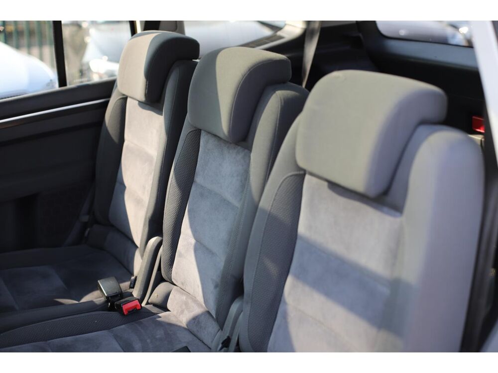 Touran 1.6 tdi 105 fap confortline dsg7 2012 occasion 60740 Saint-Maximin