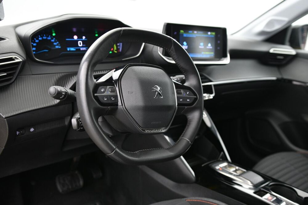 208 50 kWh 136ch Active occasion 17130 Montendre