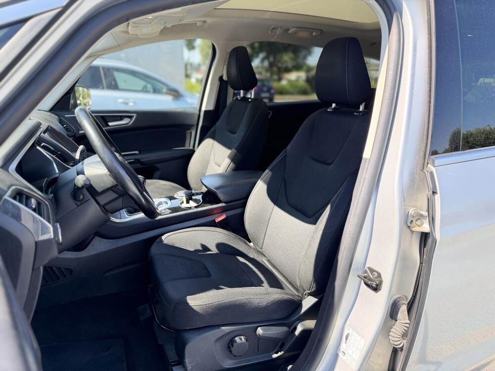 S-MAX TITANIUM - 2.0 - 150CH- 7PL - TOIT PANO - SIEGES CHAUFFANTS 2019 occasion 13760 Saint-Cannat