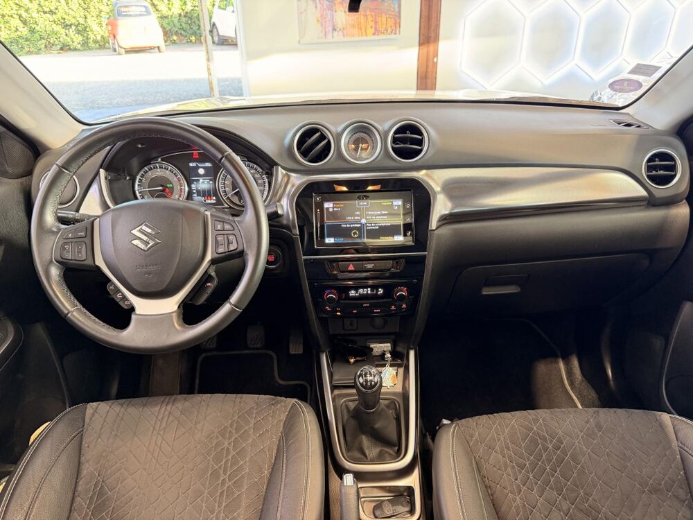 Vitara 1.0 BOOSTERJET 110CH STYLE 2WD GARANTIE CONSTRUCTEUR 2019 occasion 16000 Angoul&ecirc;me