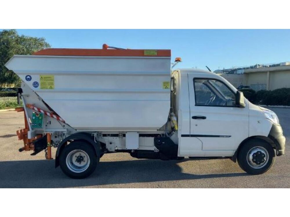 Porter NP6 TW L1 Benne &agrave; ordures m&eacute;nag&egrave;res 4 m3 2025 occasion 44700 Orvault