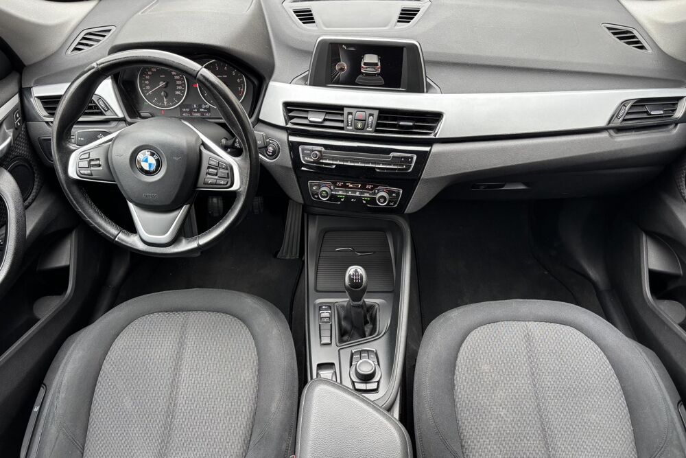 X1 BMW sDrive 18i Lounge F48 136ch - Moteur 78 000 km - Si&egrave;ges 2015 occasion 78760 Jouars-Pontchartrain