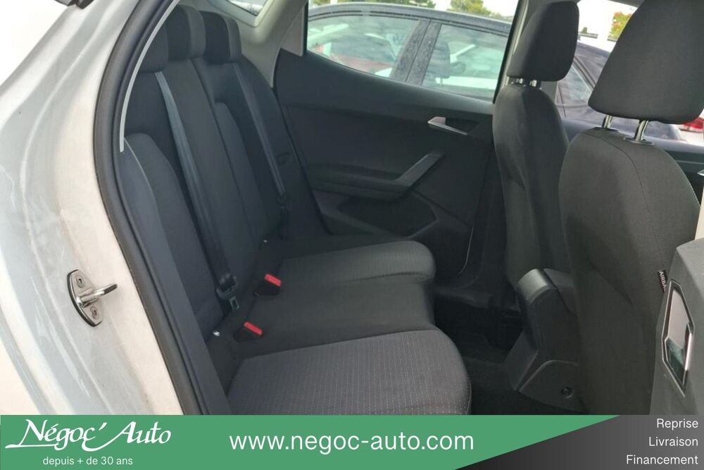 Arona 1.0 TSI 95 BUSINESS BVM5 2024 occasion 38550 Clonas-sur-Var&egrave;ze