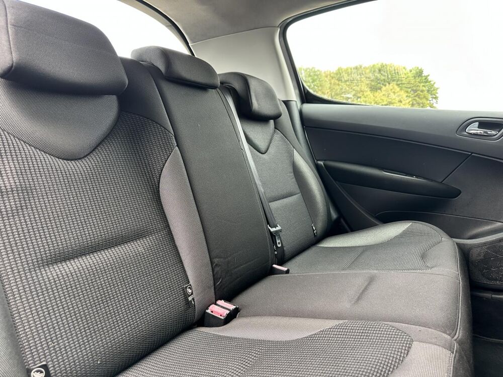 308 1.6 HDi 16V FAP - 110 - BV MP6 BERLINE Premium - GARANTIE 1 2008 occasion 33450 Montussan