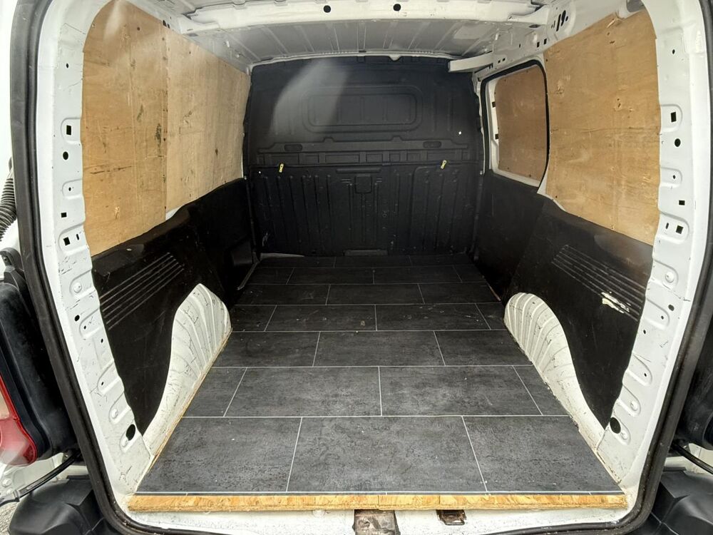 Berlingo 1.5 BlueHDi - 75 Fourgon M Worker 1000 kg TVA RECUPERABLE + 2019 occasion 19100 Brive-la-Gaillarde