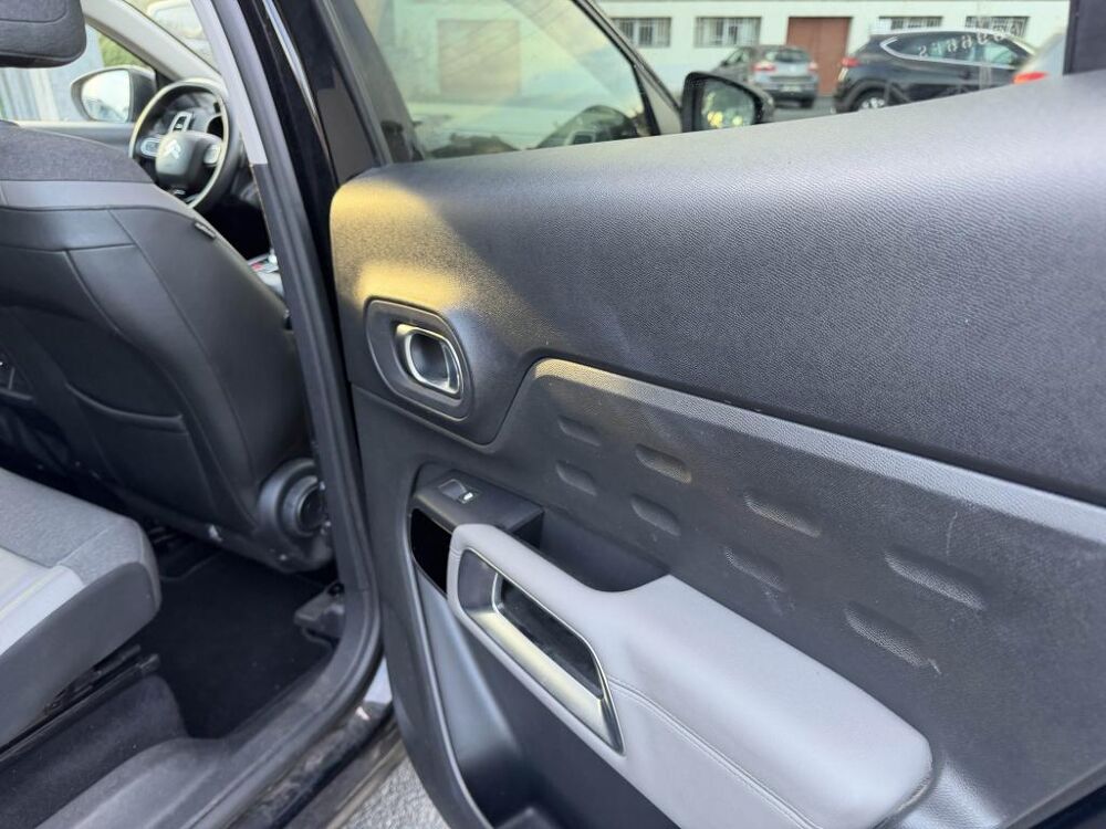 C5 aircross 2.0 BlueHDi - 180 S&S Bva Shine gps + clim + camera AR + toi 2019 occasion 19100 Brive-la-Gaillarde