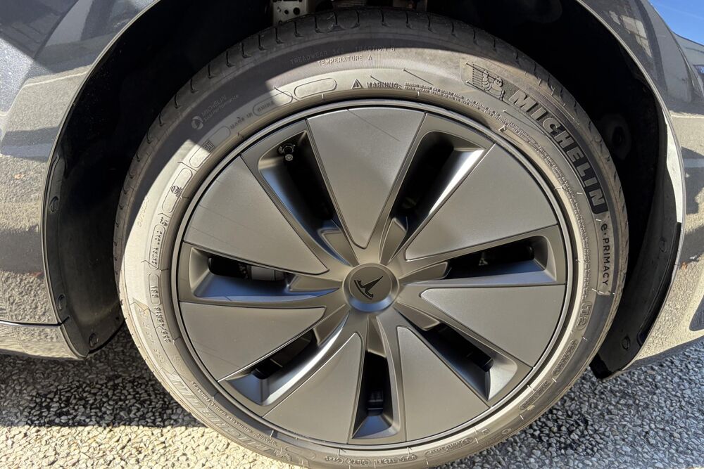 Model 3 TESLA GRANDE AUTONOMIE PREMIUM LONG RANGE AUTOPILOT INT&Eacute;RIEU 2026 occasion 78760 Jouars-Pontchartrain